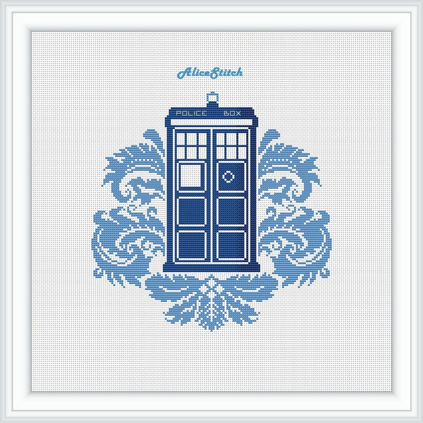 TARDIS_ornament_e1.jpg