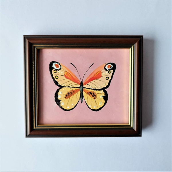 Handwritten-yellow-orange-butterfly-by-acrylic-paints-6.jpg