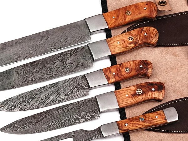 Professional Kitchen Knives Sets.jpeg