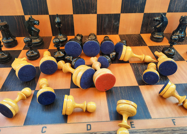tournament_soviet_chessmen_set3.jpg