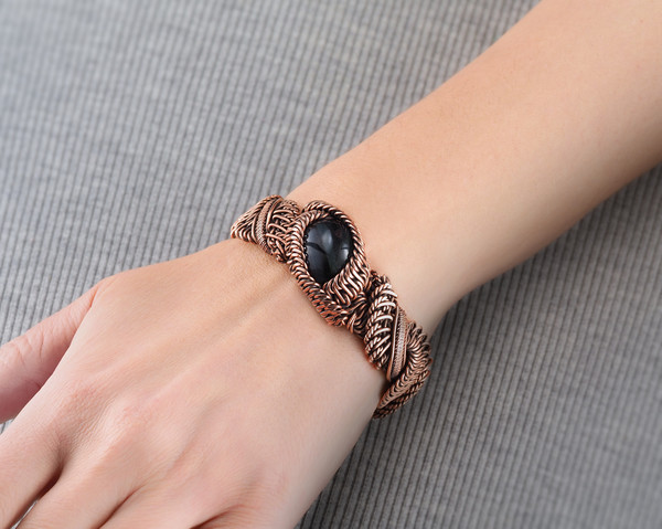 Hawkeye Stone copper wire wrapped bracelet handmade jewelry (7).jpeg