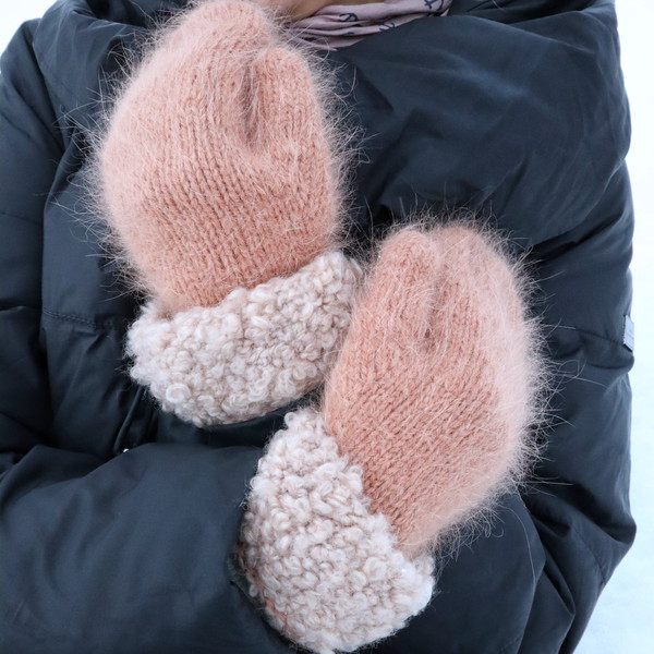 angora mittens