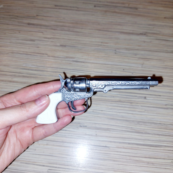 small toy gun