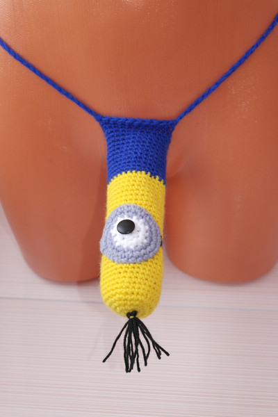 This Crocheted Men's Minion Thong Will Make Valentine's Day 2016 One To  Remember