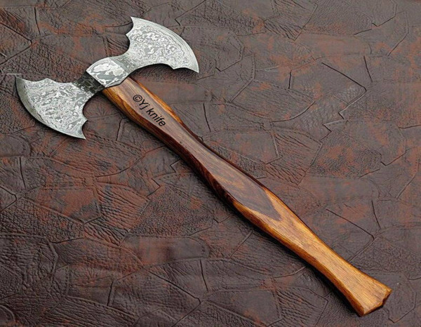 Axes Tomahawks Hatchets 2.jpg