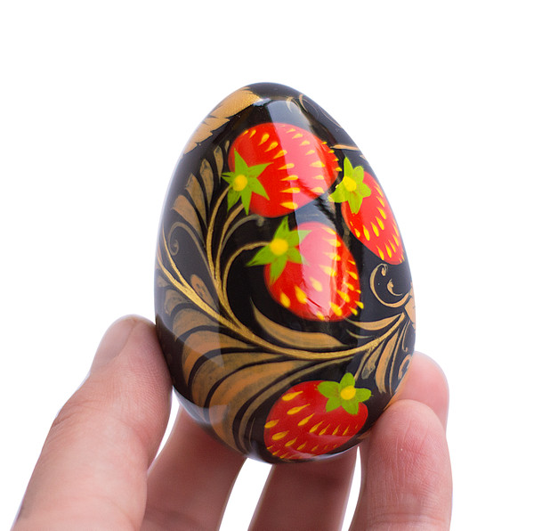 How to Paint Wooden Easter Eggs