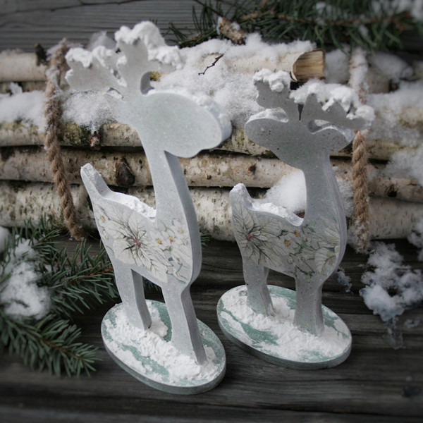 Wooden Christmas decor elk with snow decoupage_8.jpg