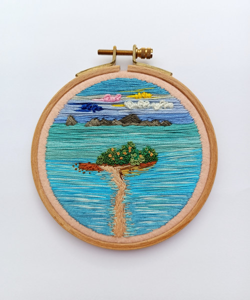 Shoreline of beach hand embroidered 4 inch hoop wall hanging