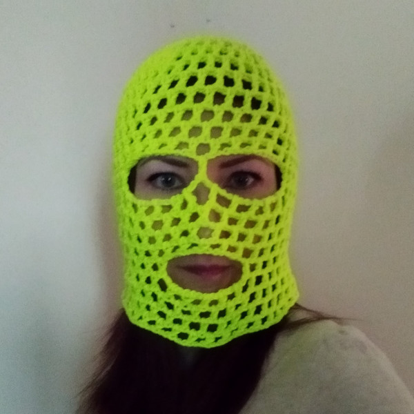 Fluorescent-balaclava