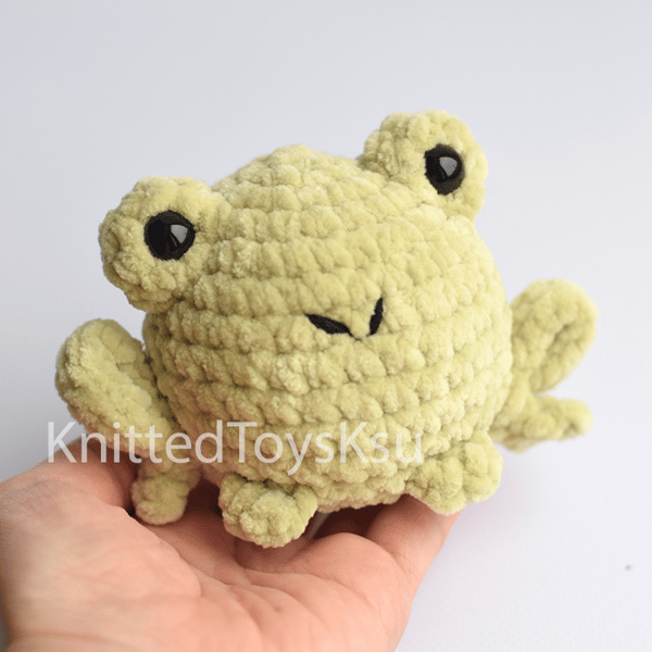 Froggy Plush 