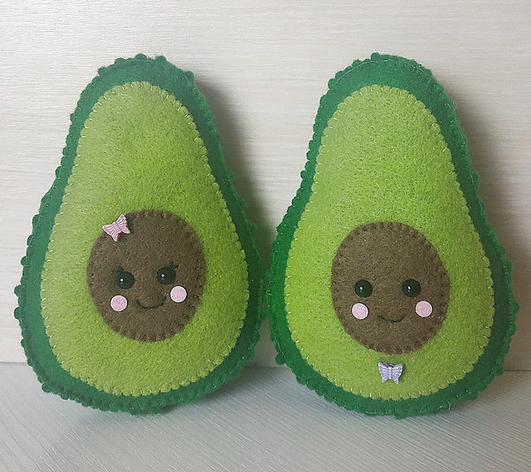 felt avocado toy - 12.jpg