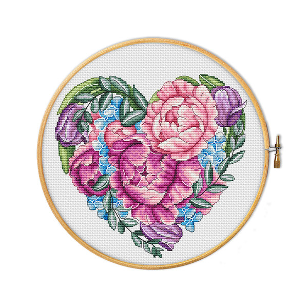 flowers cross stitch heart.jpg