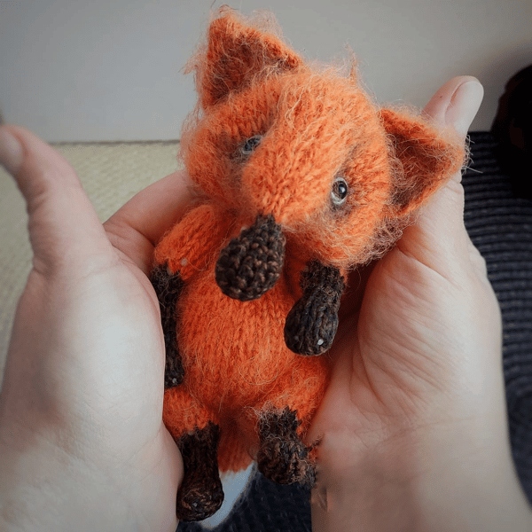 Fox knitting pattern toy amigurumi animal4.jpg