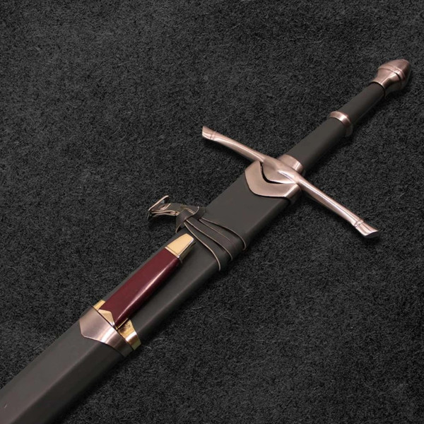 aragorn-strider-ranger-swords.jpg
