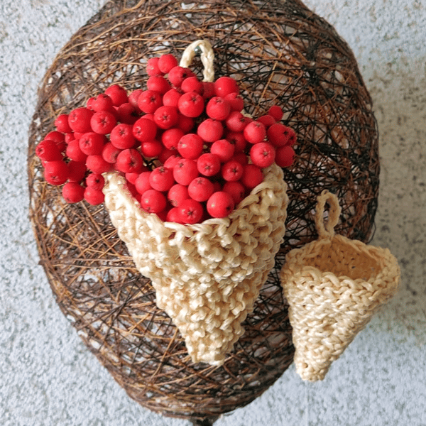 Basket Cone Knitting Pattern, farmhouse knitting decor, hanging storage basket, interior decor, small container tutorial 7.jpg