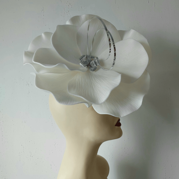 Wedding fascinator.jpg