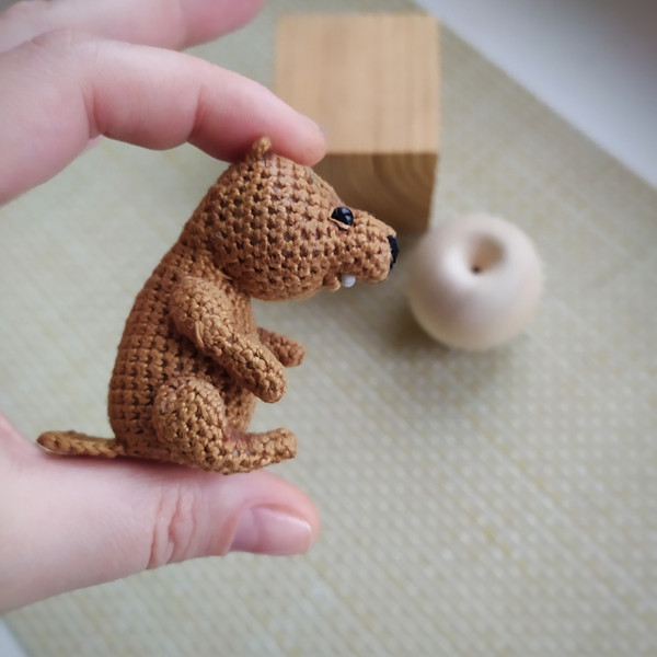 Beaver toy crochet pattern, cute crochet toy, small crochet gifts, crochet diy, crochet ebook, amigurumi crochet toy 4.jpeg