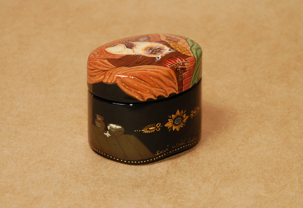 lacquer box