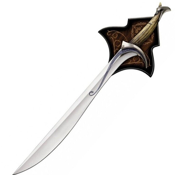 Hobbit Movie replica swords.jpg