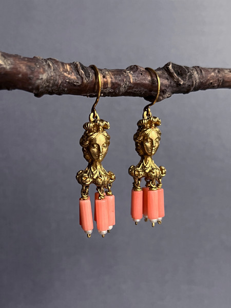 sculptural-earrings-with-coral.jpg..jpg