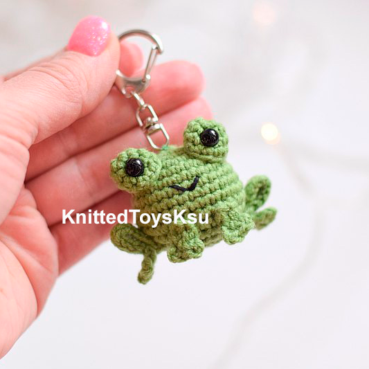 frog keychain, froggy car accessories, green frog bag charm - Inspire ...
