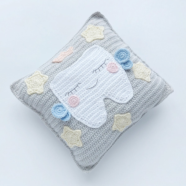 crochet pattern tooth fairy pillow.jpeg