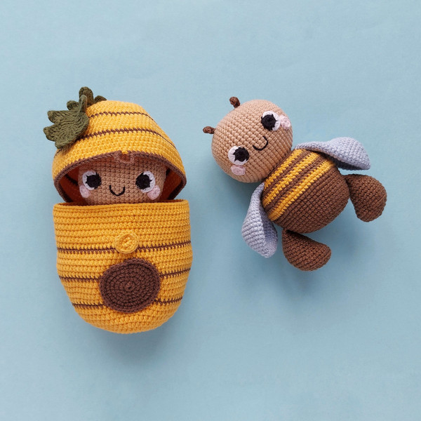 crochet bee.jpeg