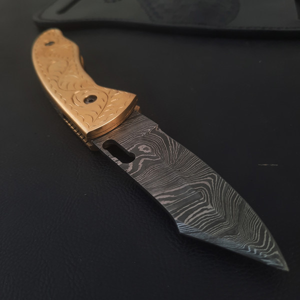 mk049b Handmade Damascus Folding Pocket knife Hunting knife 100% Handmade Damascus Steel Handle Damascus Steel with leather Sheath, MkCuatomKnife.jpg