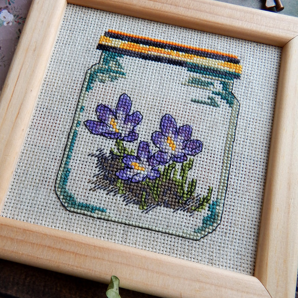 crocus_cross_stitch.jpg