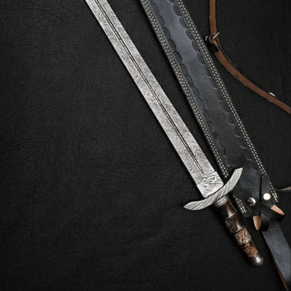 Damascus Steel Swords, Hunting Swords, Double Ed.png