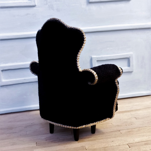 Black_Doll_Chair4.jpg