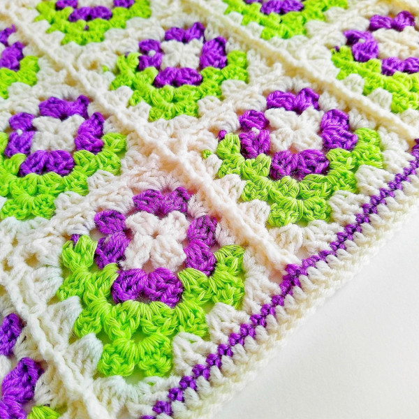 crochet granny square easy.jpg