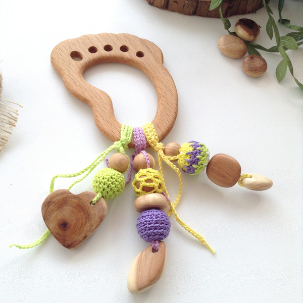 Wooden teeth ring, Crochet Baby teether, Personalised Rattle, expecting mom gift, pregnant sister gift, Beißring4.JPG