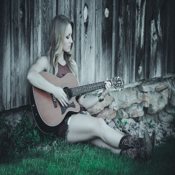 1080x1080 size hippie_woman_playing_music_on_the_country_road_605806-3-1594x1062.jpg