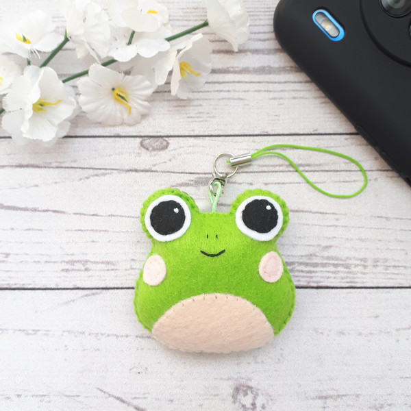 Anne Plushies Frog Plush Keychain, Kawaii Phone Charm, Purse Charm, Bag Charm, Planner Charms, Teenage Girl Gifts, Cute Gifts for Girl - Frog Plush Keychain, Kawaii