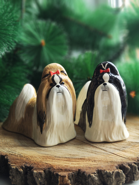 Shih tzu statuette