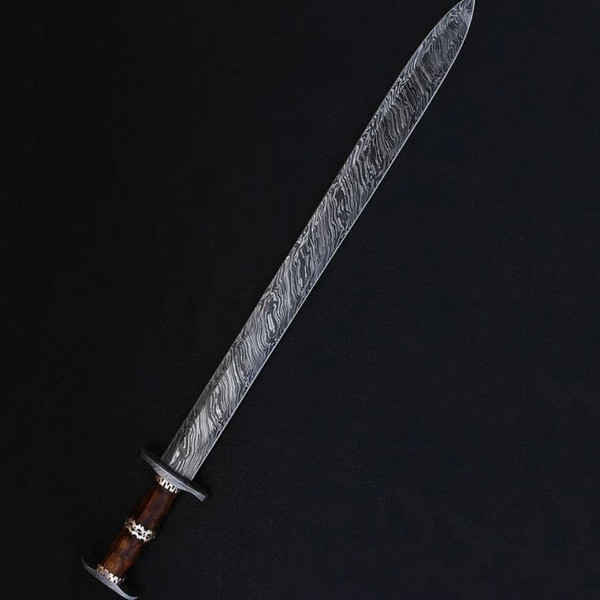 Custom Forged Damascus steel VIKING SWORD for sale.jpg