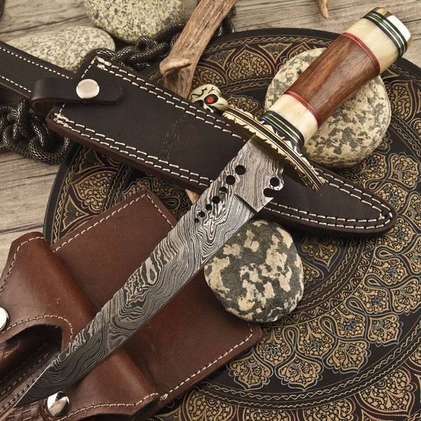 Handmade Damascus Steel Knives with Wood and Steel Handle - Inspire Uplift