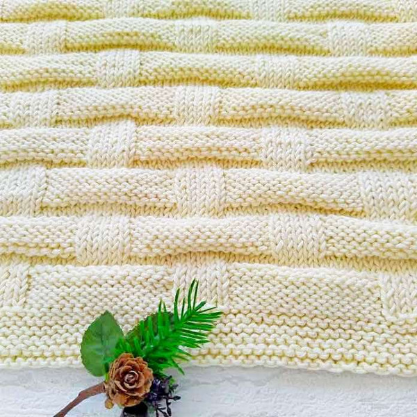 baby blankets to knit easy.jpg