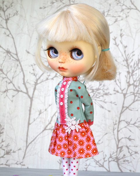 Blythe clothes Yulia Dollhouse  010-04.JPG