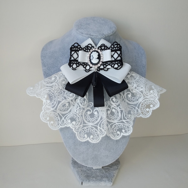 goth-wedding-jabot