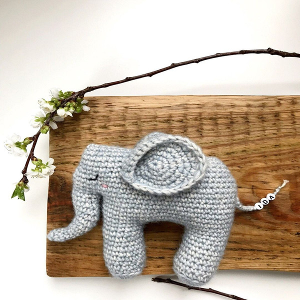 1080x1080_Pattern  Häkel Anleitung Baby Elefant Eddie Amigurumi Sprache Deutsch+Englisch  PDF © - 3.jpg