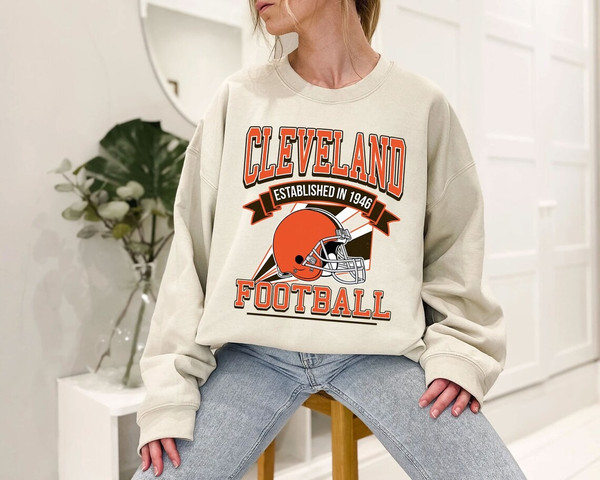 Cleveland Football Team Shirt, Retro Cleveland Football Shirt, Cleveland Football Fan, NFL Shirt, Hoodie, Tanktop