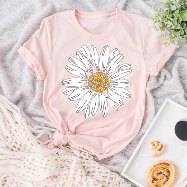 Daisy shirt, Wildflower shirt, boho shirt, floral t-shirt Gift, Birth Month  Flower, Gift for sister, Summer Shirt, Women Shirt, Flower Shirt