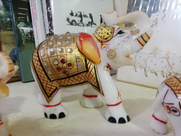 Marble Elephent 1.jpg