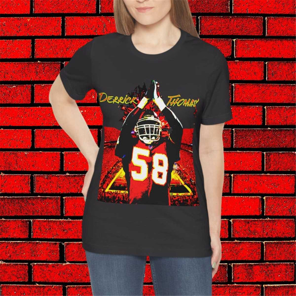 MR-1152023184025-kansas-city-chiefs-derrick-thomas-shirt-kc-fan-football-fan-image-1.jpg