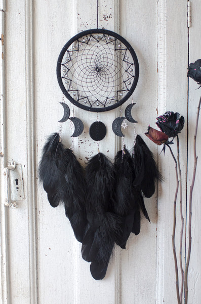 black dream catcher with moon pases — копия.jpg