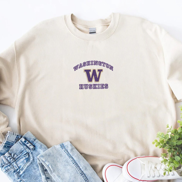 Sweatshirt 1.jpg