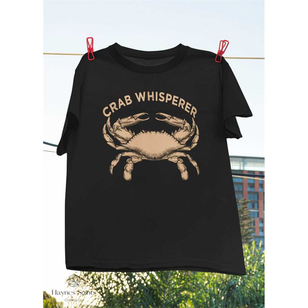 Crab Whisperer Vintage T-Shirt, Crabbing Hunting Fishing Cra - Inspire  Uplift