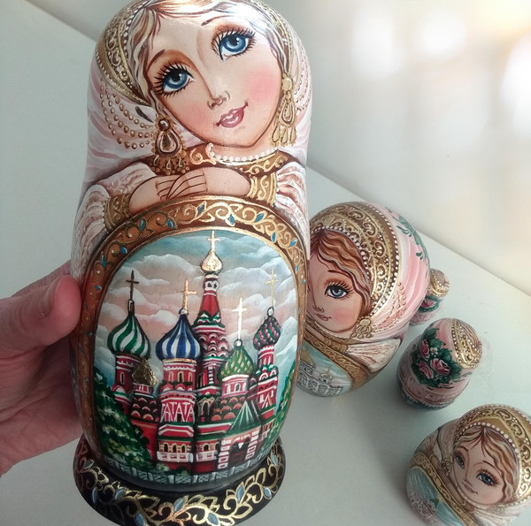 matryoshka-wooden-art.jpg